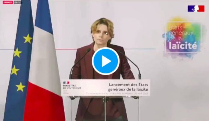 Pathétique: "L’usage du terme islamophobie conduit à tuer", selon Caroline Fourest