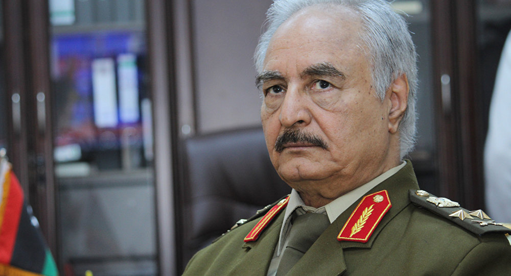 Le maréchal Khalifa Haftar, bientôt, en visite officielle à Tunis ?