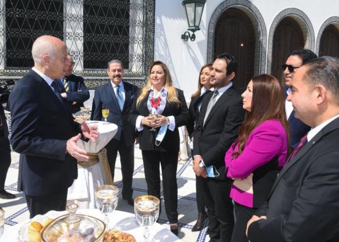  Kaïs Saïed reçoit les membres du syndicat des artistes tunisiens