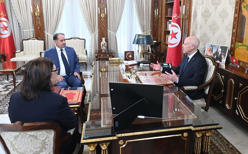  Le renchérissement des  prix et la pénurie de certains produits au centre d’une réunion à Carthage