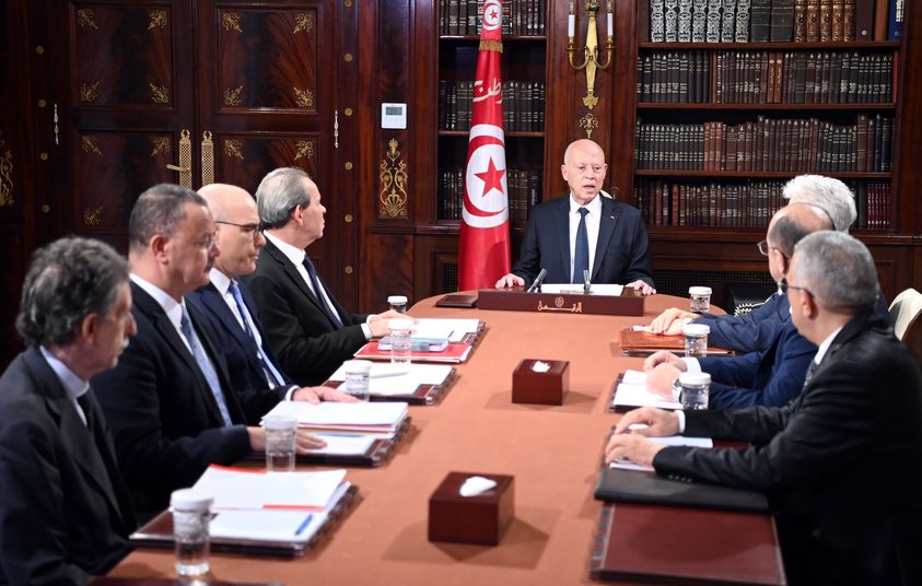 Saïed préside une séance de travail consacrée aux moyens de soutenir le peuple palestinien