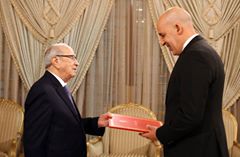 Béji Caïd Essebsi remet leurs lettres de créance à sept ambassadeurs