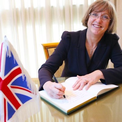 L’ambassadrice de la GB confirme le financement d’une campagne médiatique pour le compte du gouvernement