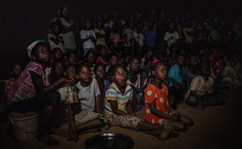 Au fin fond de l’Afrique, ces gamins savourent aussi le mondial 