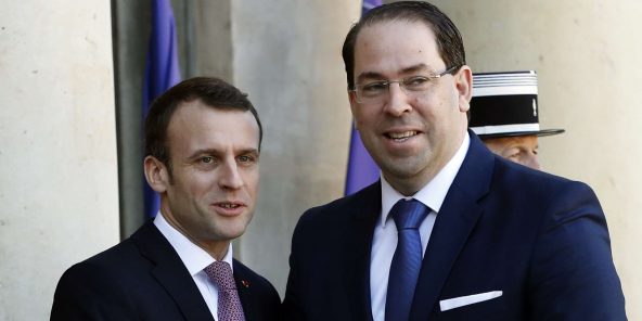 Youssef Chahed remet au Président Macron un message de Kaïs Saïed