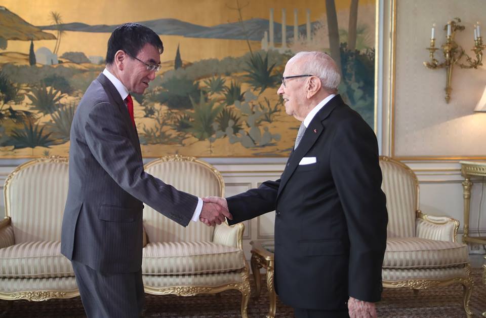 Le président de la République s’entretient avec le ministre japonais des Affaires étrangères