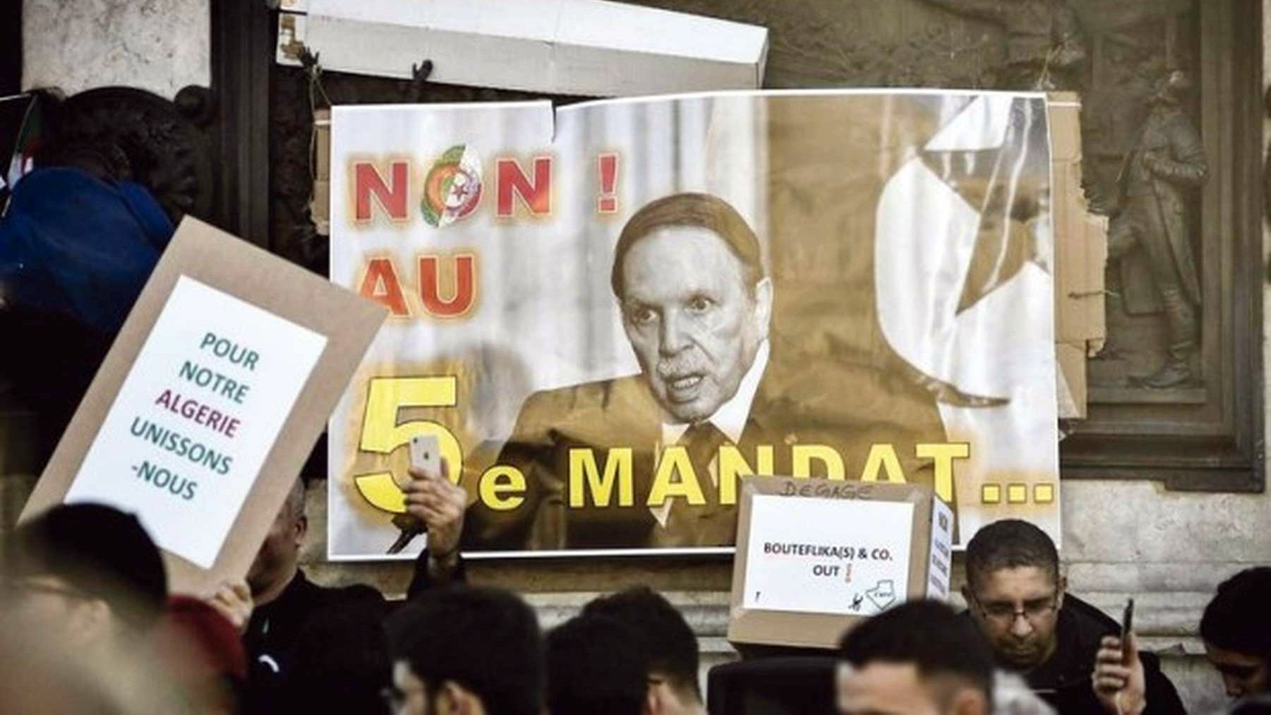 Deux manifestations d'Algériens contre un 5e mandat de Bouteflika interdites à Tunis