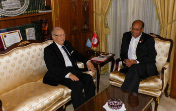 Tunisie: La passation du pouvoir entre Marzouki et Essebsi, le 14 janvier 2015.