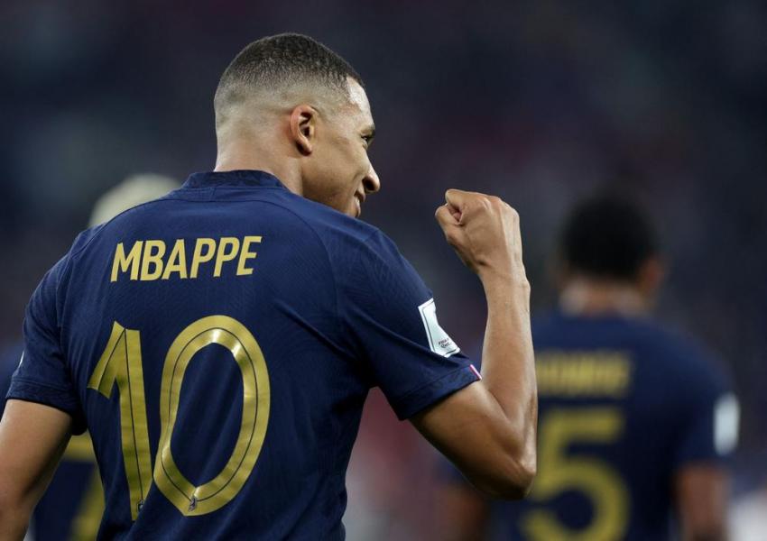 Affaire Mbappé: L'enquête pour "viol" clôturée faute de preuves