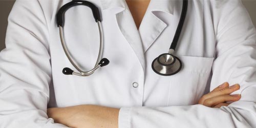 Grave agression physique contre une femme médecin dans l'exercice de ses fonctions