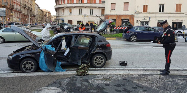  Fusillade à caractère raciste dans le centre de l’Italie : des africains blessés