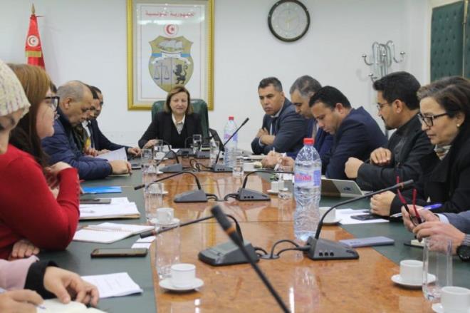 Secteur automobile: Réunion du Comité chargé du pacte de partenariat pour la promotion de la compétitivité
