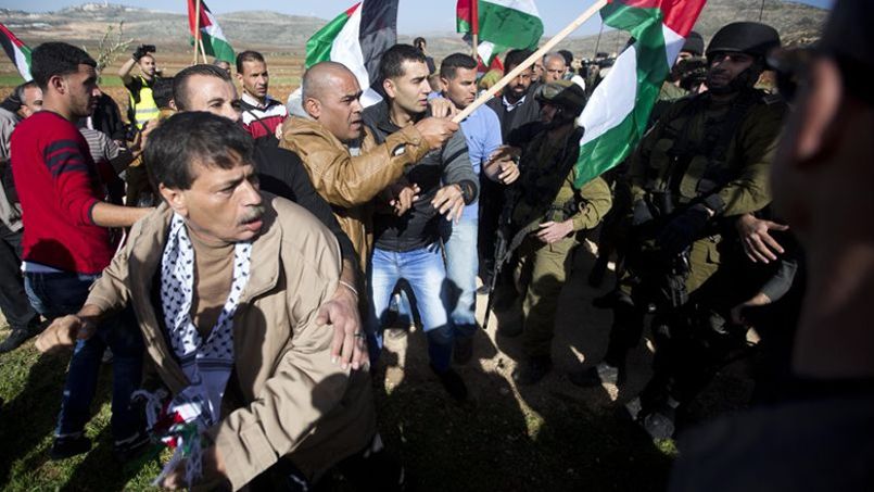  Un ministre palestinien meurt après avoir été frappé par des soldats israéliens (Vidéo)