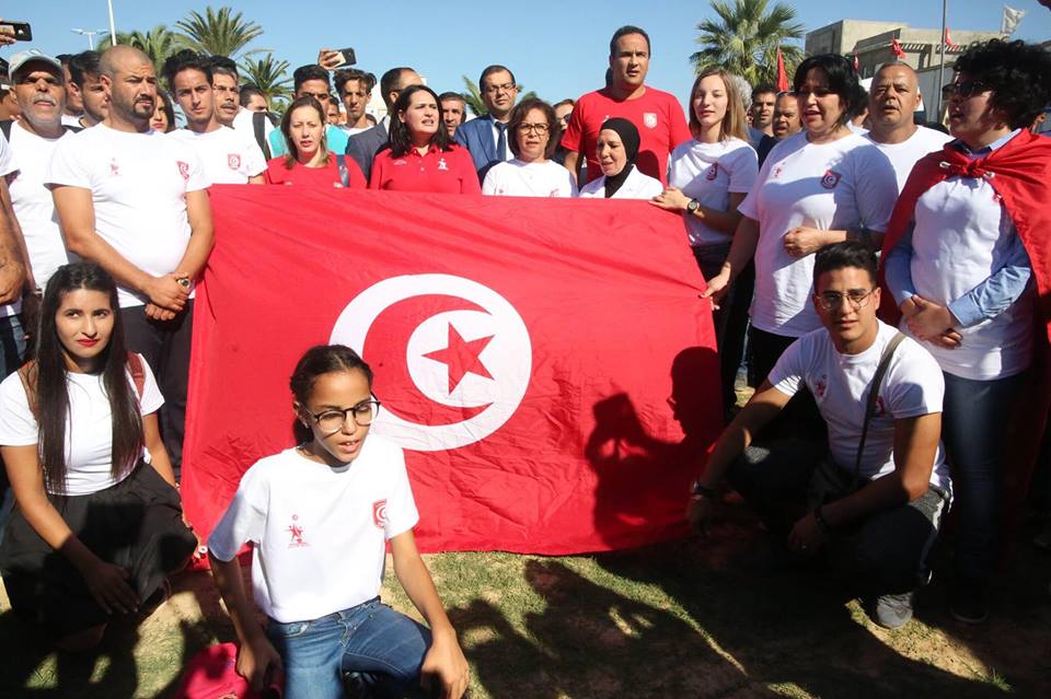 Photo du jour : les jeunes lancent la campagne de propreté à Nabeul