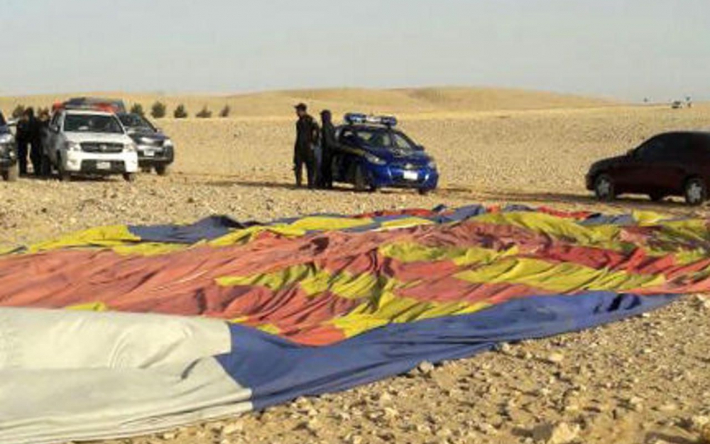 Un touriste tué et 12 blessés dans le crash d’une montgolfière en Egypte
