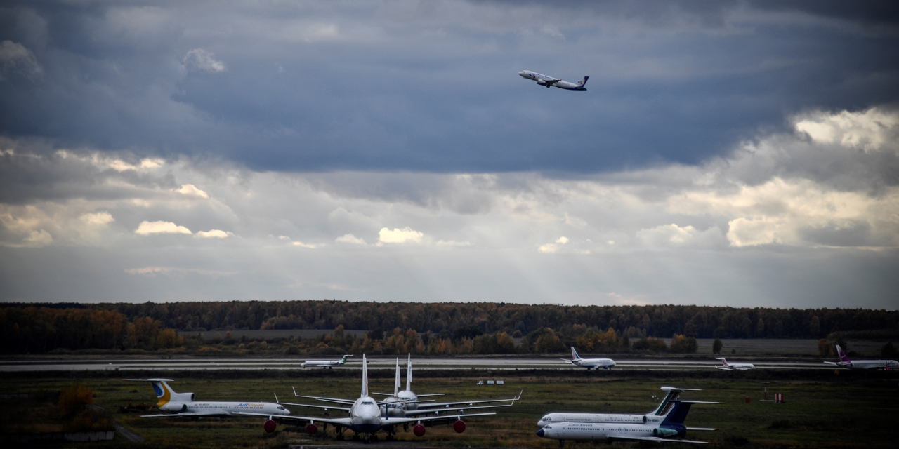 Un avion de ligne russe avec 71 personnes à bord s'est écrasé