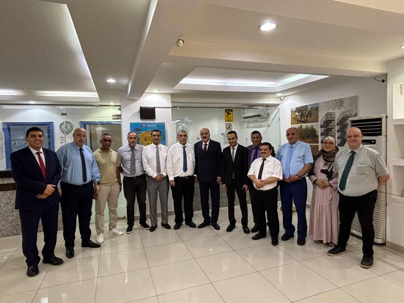 Djeddah : Mohamed Ali Nafti rencontre les cadres et agents du consulat général