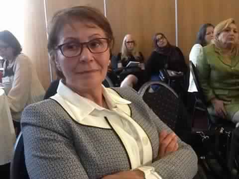 Critiquée pour son appartenance au régime de Ben Ali, la ministre de la Femme répond !