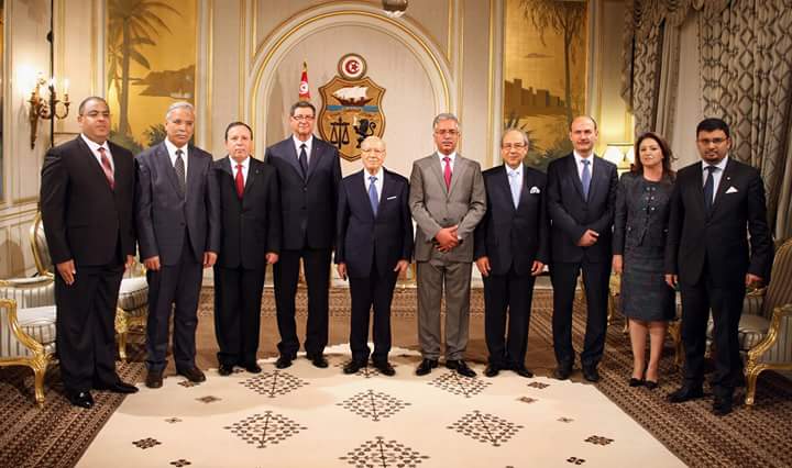 Les nouveaux ministres prêtent serment