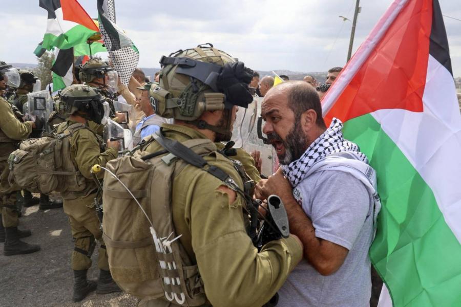 Le journal israélien Haaretz: "Les Palestiniens sont le meilleur peuple de la terre pour défendre leur patrie"