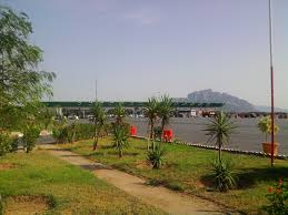 Mornag : pourquoi l’Etat veut-il réaliser une route à travers des terres irriguées contre le gré des citoyens ?