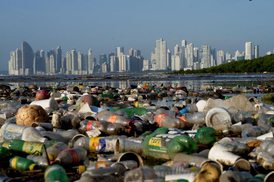 Les négociations sur le traité mondial contre la pollution plastique s'achèvent, à Genève, sans consensus