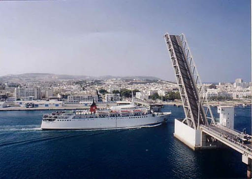 Un navire chargé de 27 mille tonnes de sucre accoste à Bizerte