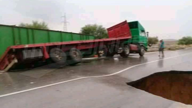 Effondrement d’un pont à Aïn Tounga (Béja) à cause des pluies