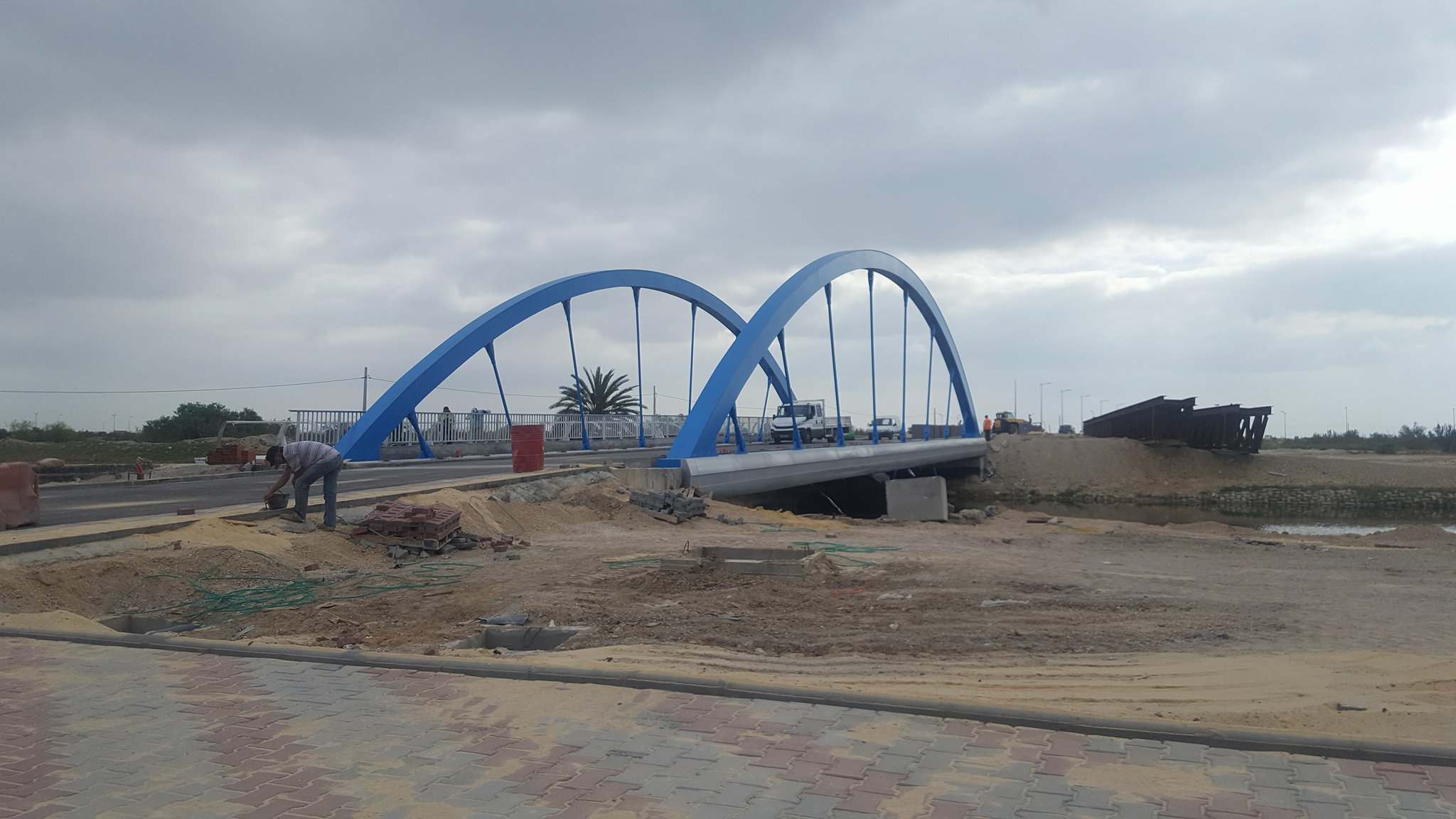 Ouverture du pont reliant Tunis au Lac