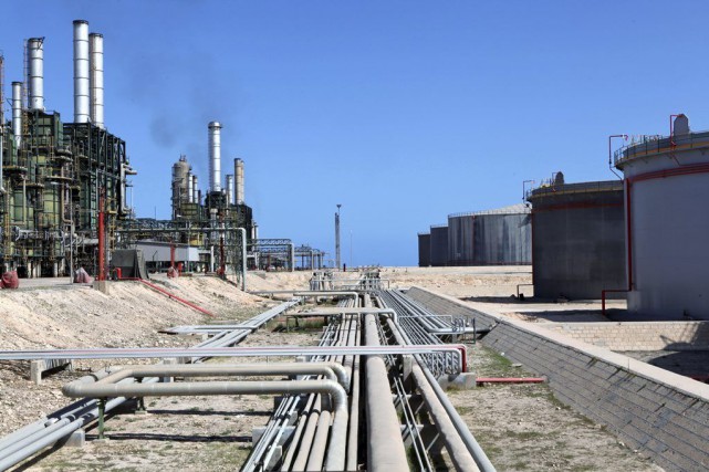 Le pétrole termine en hausse après une séance agitée à New York