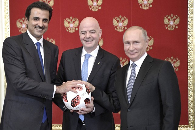 Coupe du monde : Poutine passe le relais à l’Emir du Qatar