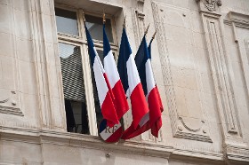 En refusant de serrer la main à un élu, une algérienne a été privée de la nationalité française