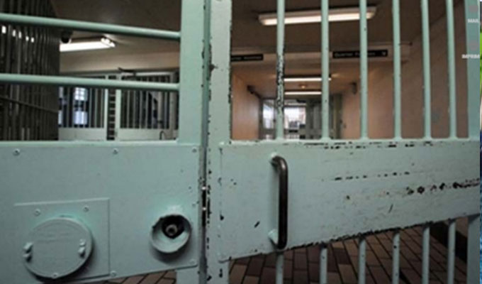Elle écope de 4 ans de prison ferme pour avoir filmé des casernes militaires