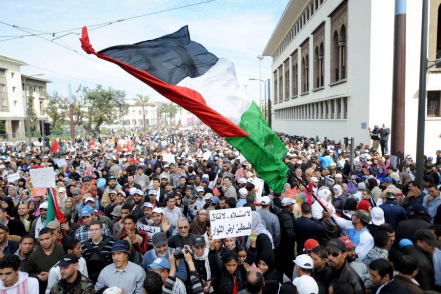 Manifestation massive à Rabat : "Stop à la guerre d'extermination à Gaza, stop à la normalisation".
