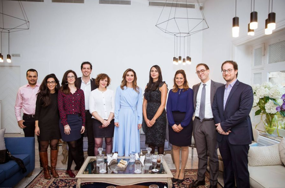 La Reine Rania de Jordanie rencontre Flat6Labs et des entrepreneurs tunisiens