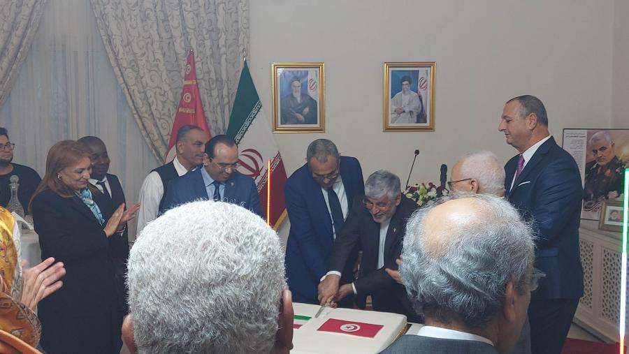 Tunisie: Célébration du 44ème anniversaire de la victoire de Révolution Islamique en Iran