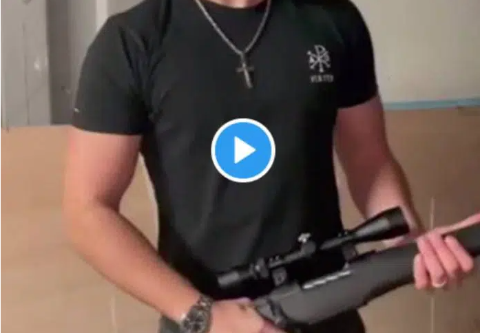 Des racistes armés appellent au meurtre d'Algériens et de Marocains en France (Vidéo)