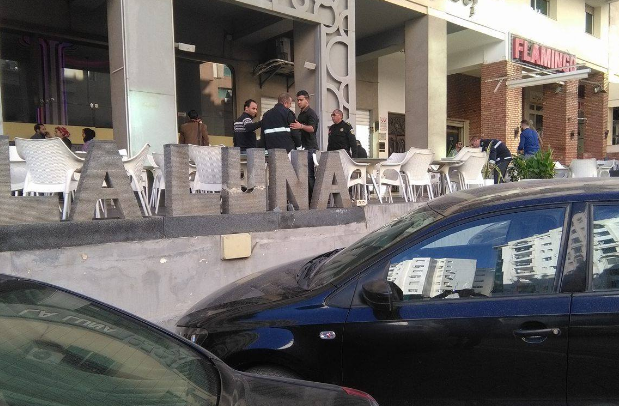 Après le Lac, les cafés "anarchiques" de la cité Ennasr reçoivent la visite des... bulldozers !