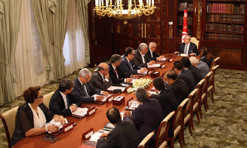 Réunion sur le gouvernement d'union nationale présidée par le Président Essebsi