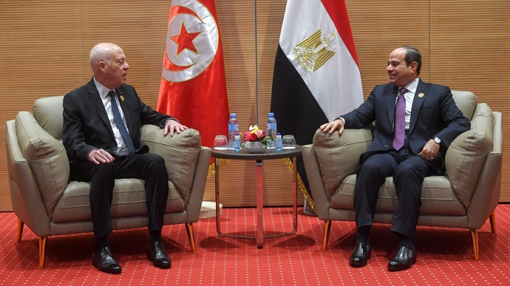 Sommet arabe: Le Président Kaïs Saied rencontre son homologue égyptien