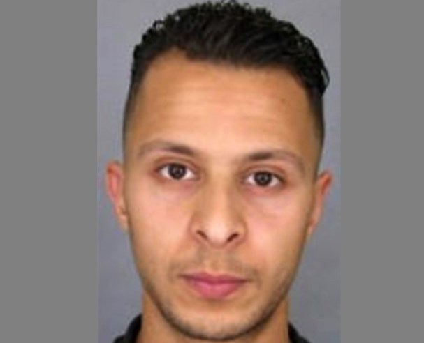 Terrorisme : Placé à l’isolement Salah Abdeslam a réussi à communiquer avec un codétenu