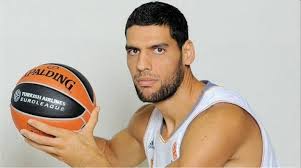 Salah Mejri à Douar Hicher, Jendouba et Sousse