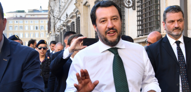 Le ministre italien de l’intérieur accuse la Tunisie d’exporter ses condamnés