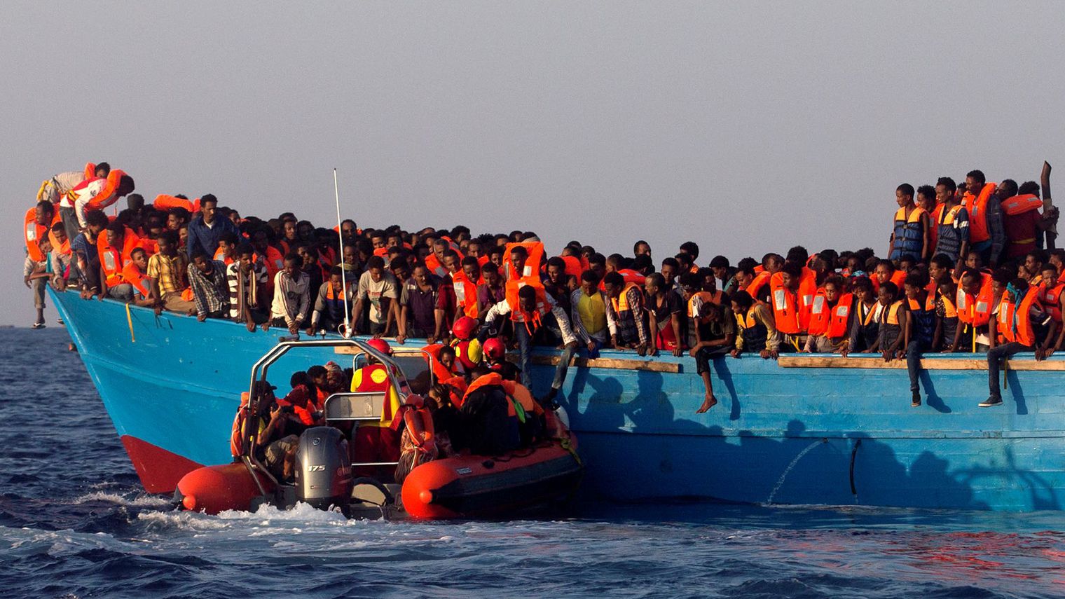 6500 migrants secourus au large de la Libye