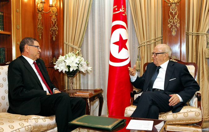 Le Président Essebsi reçoit Habib Essid à Carthage