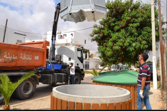 La municipalité de Tunis donne le coup d'envoi des conteneurs à déchets semi-enterrés