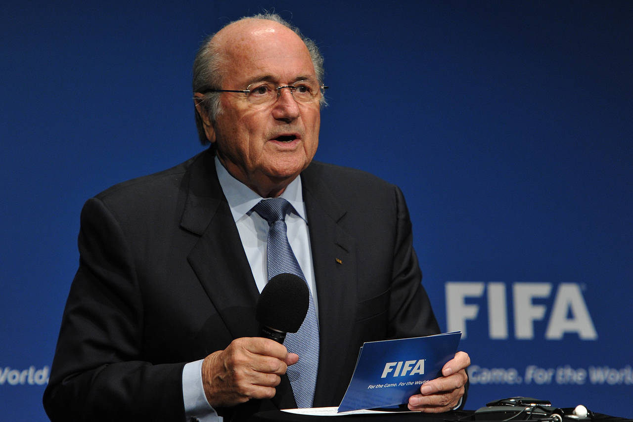 Coup de tonnerre: Sepp Blatter démissionne de la présidence de la FIFA