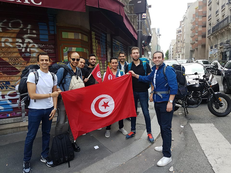Ces jeunes tunisiens en France partis soutenir la Tunisie en Russie