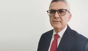  Slim Choura : des cours à distance dans plusieurs universités tunisiennes.