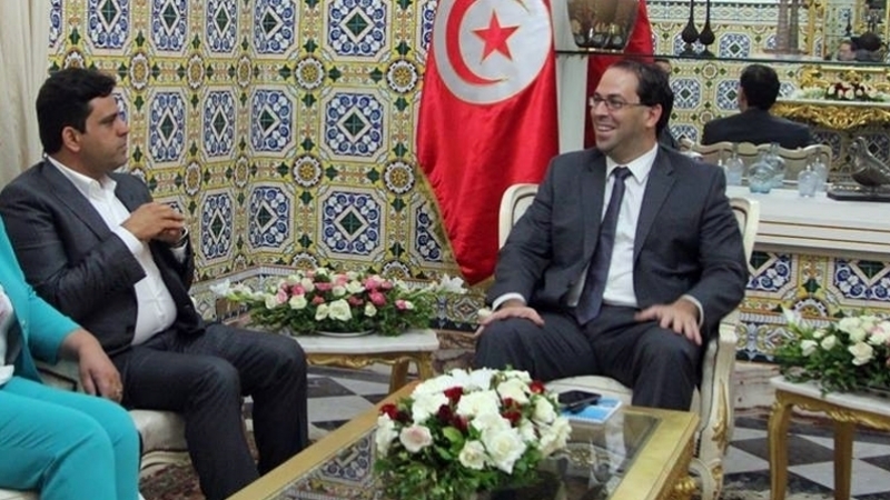 Silm Riahi s’en prend à Youssef Chahed et ses « chauves-souris »